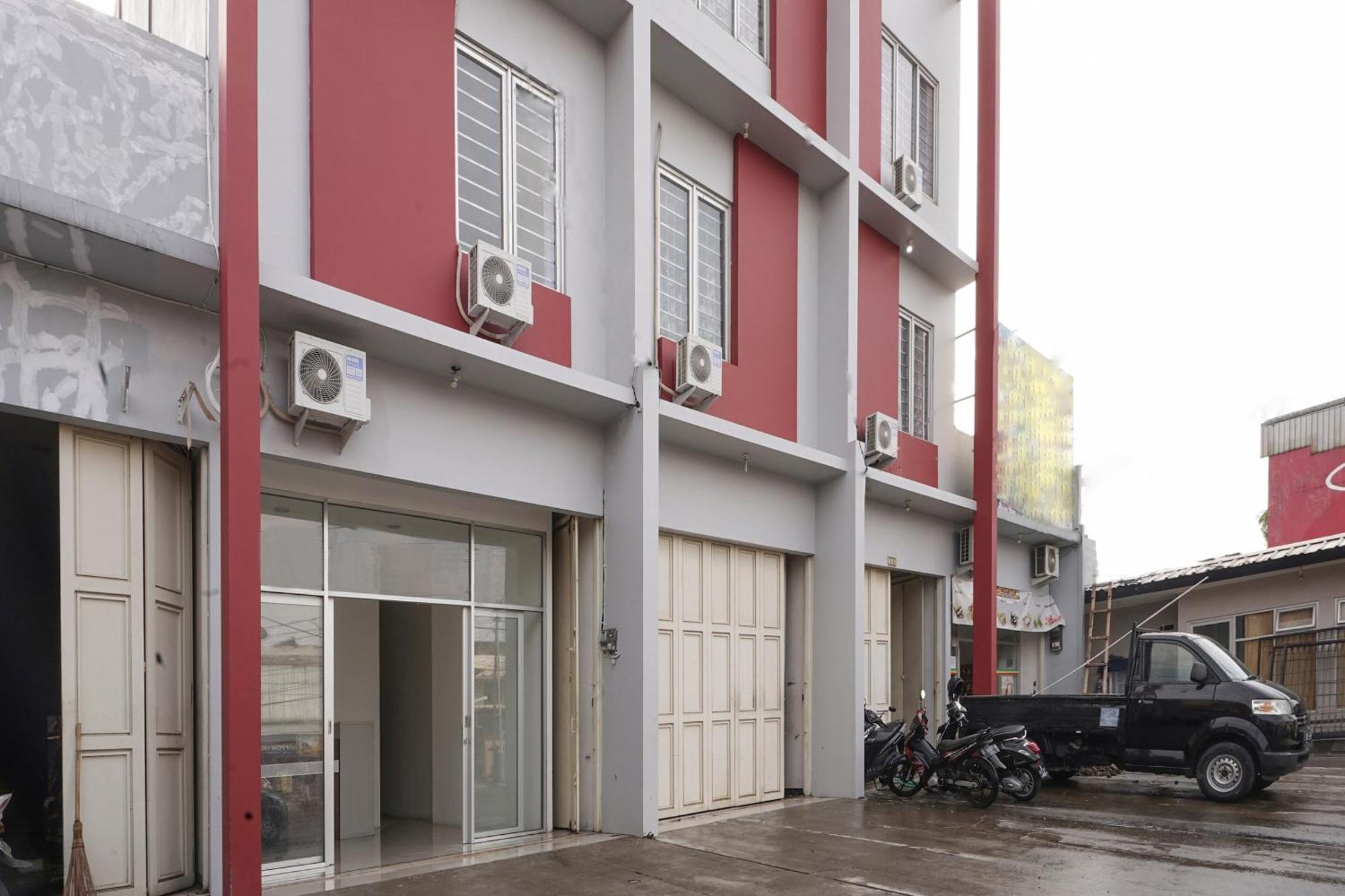 Super Oyo 2183 Cibeureum Residence Bandung Exterior foto